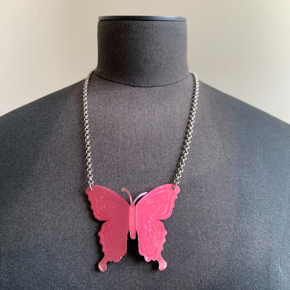 Tarina Tarantino Purple crystal VINTAGE butterfly necklace - Picture 6 of 8